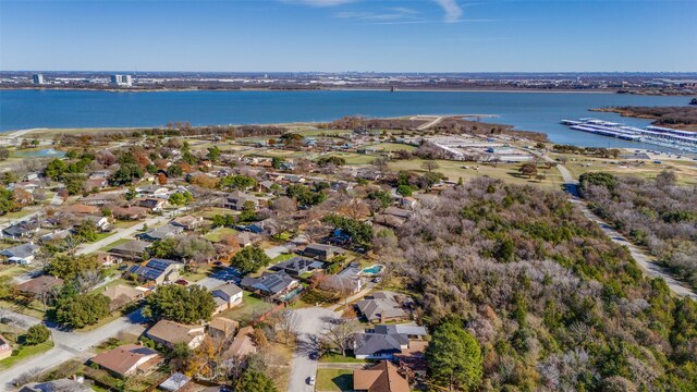 single story home with a front yard