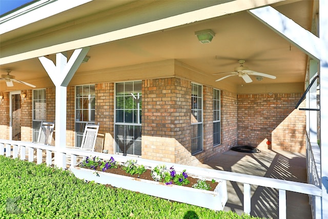 view of patio with ceiling fan