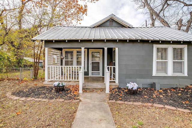 view of front facade with a porch