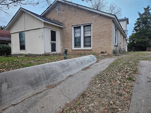 view of side of property