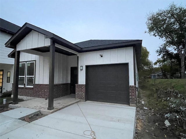 view of front of house with a garage