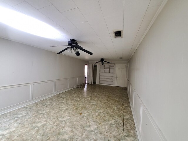 empty room with ceiling fan