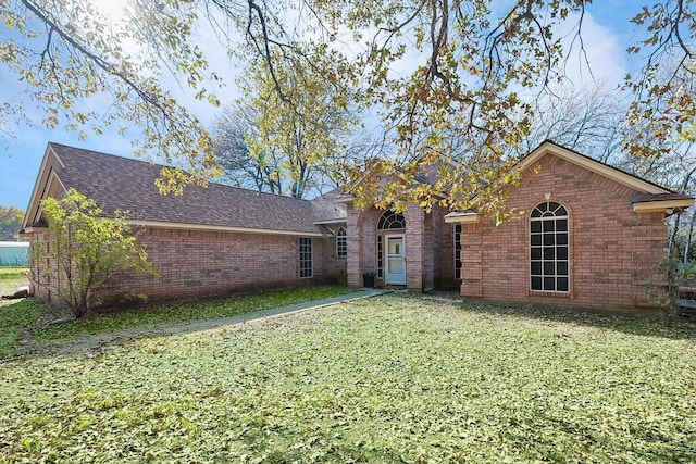 exterior space featuring a yard