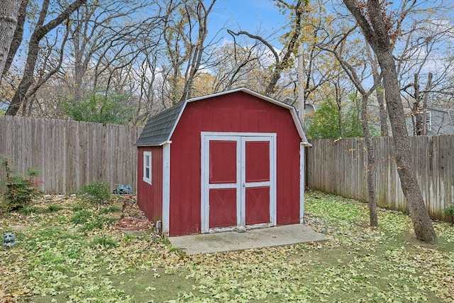 view of outbuilding