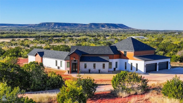 bird's eye view featuring a mountain view