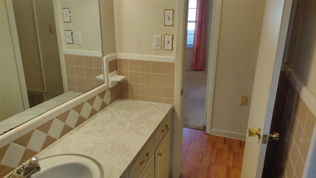 bathroom featuring hardwood / wood-style floors and sink