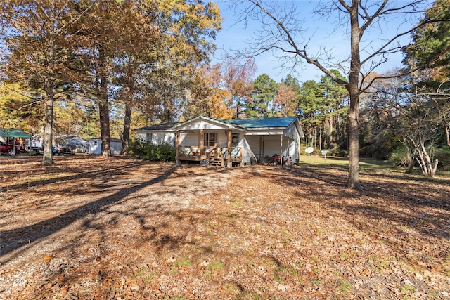 view of front of property with a porch