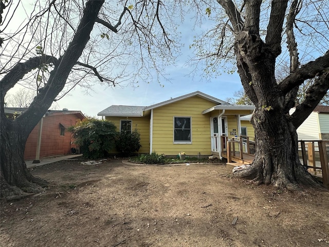 view of front of property