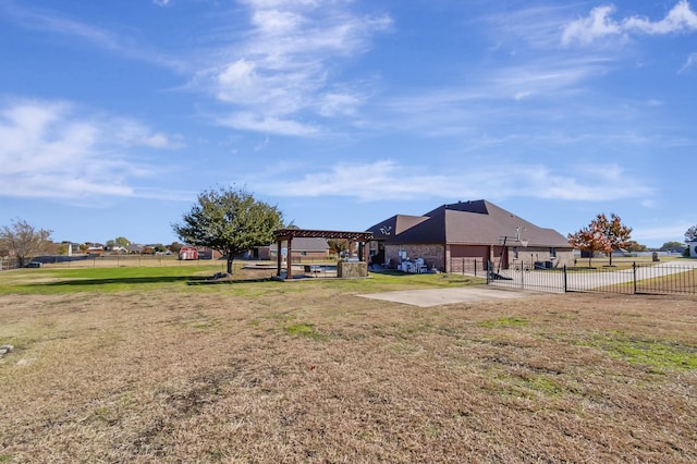 view of yard featuring a pergola and a patio area