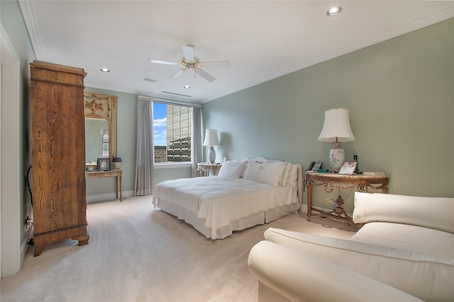 bedroom featuring light carpet, crown molding, and ceiling fan