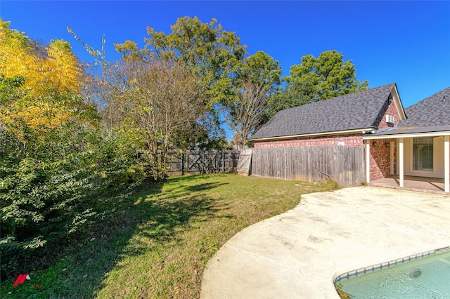 view of yard with a patio