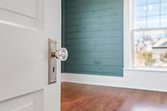 room details featuring hardwood / wood-style flooring