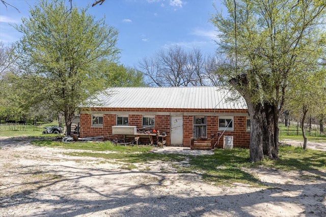 view of front of property