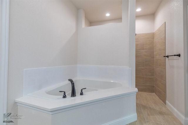 bathroom featuring a bathing tub