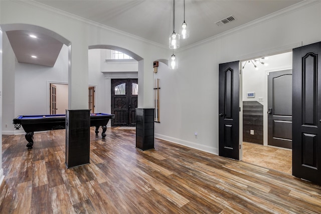 playroom featuring hardwood / wood-style floors, ornamental molding, and billiards