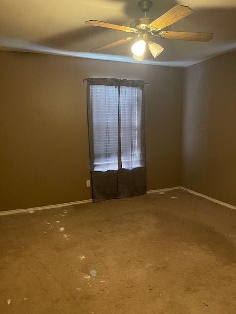 empty room with ceiling fan