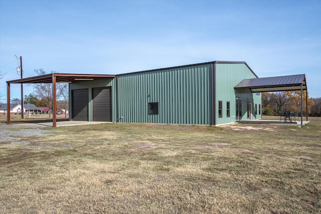 view of outbuilding featuring an outbuilding