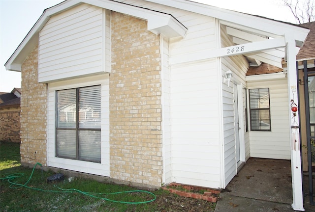 view of home's exterior