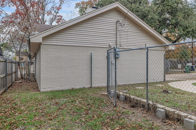 view of property exterior