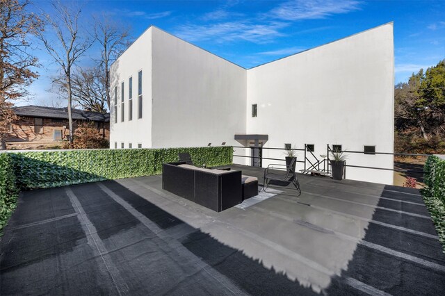 view of patio / terrace featuring an outdoor hangout area