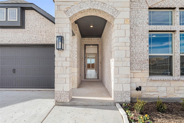 property entrance featuring a garage