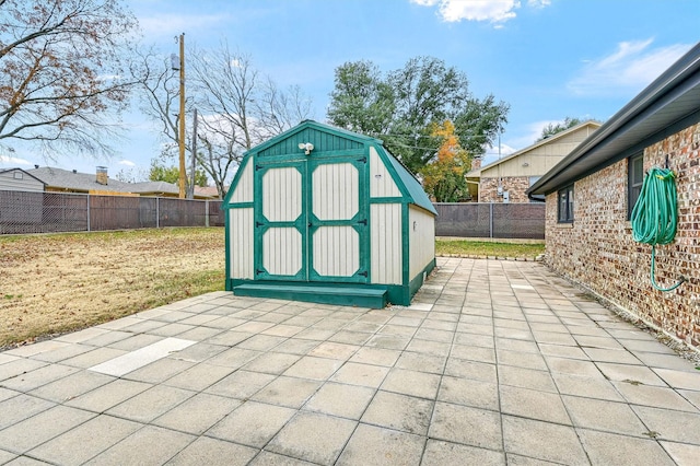 view of outdoor structure with a yard