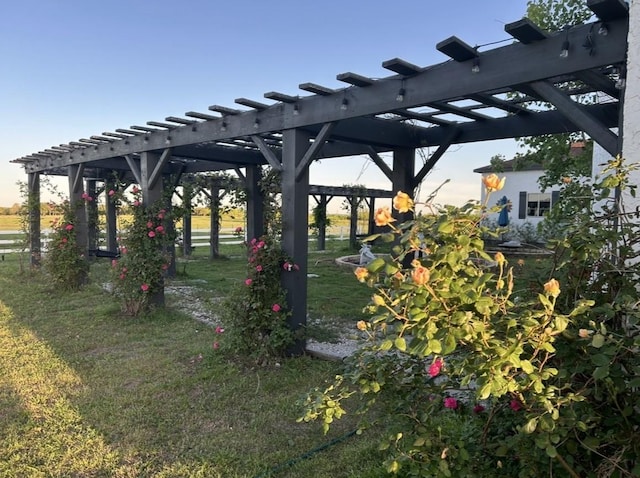 view of yard with a pergola