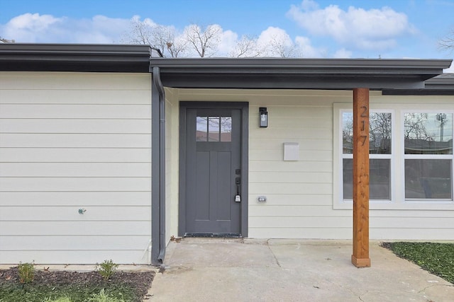 view of entrance to property