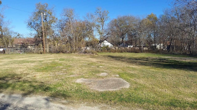 Listing photo 3 for 1404 E 10th Ave, Corsicana TX 75110