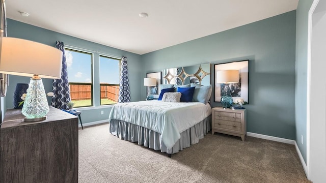 bedroom with carpet flooring