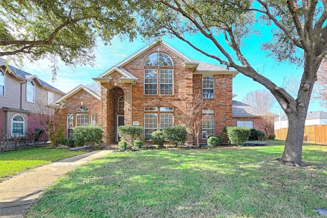 view of front facade with a front yard