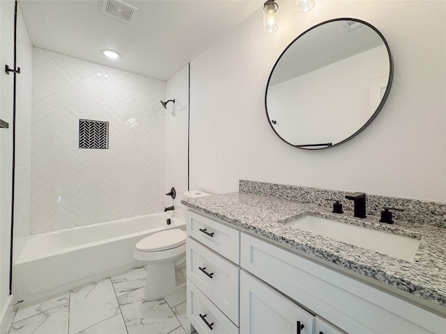 609 E 14th Ave, Corsicana, TX 75110 - full bathroom featuring marble look tile flooring, toilet, vanity, shower / washtub combination, and recessed lighting