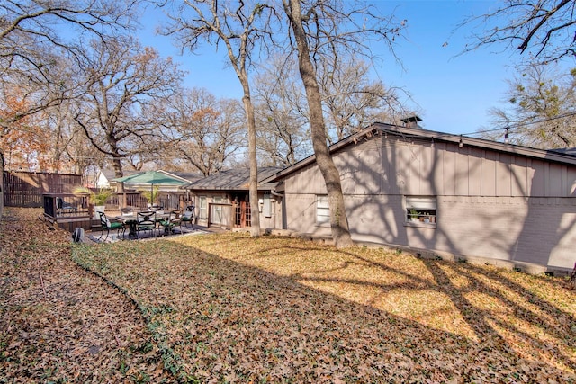 view of yard with a patio area