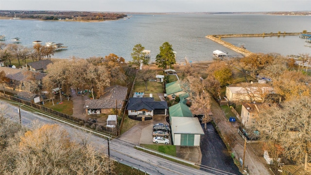 6596 Wells Burnett Rd, Fort Worth, TX 76135 - aerial view of a nearby body of water