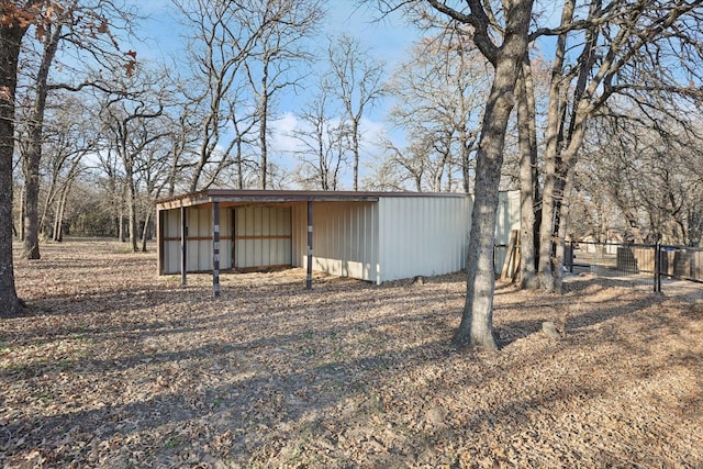 view of outbuilding