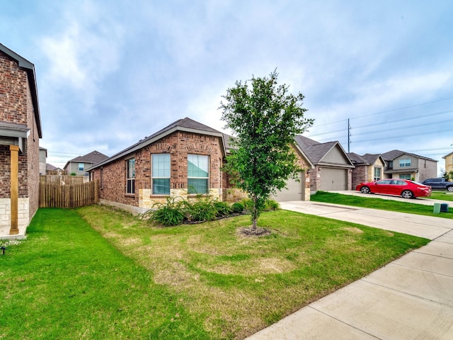 view of front of home featuring a front yard