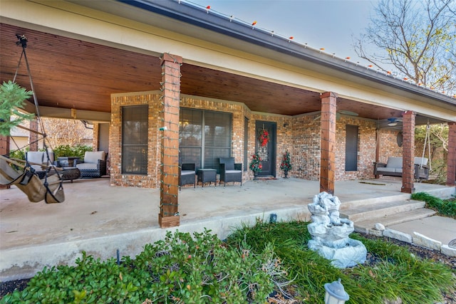 view of patio / terrace with ceiling fan