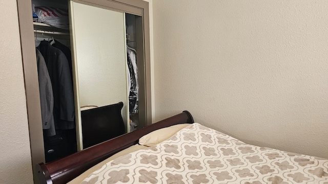 bedroom with a closet