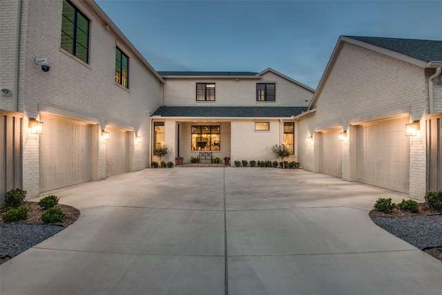 view of front facade with a garage