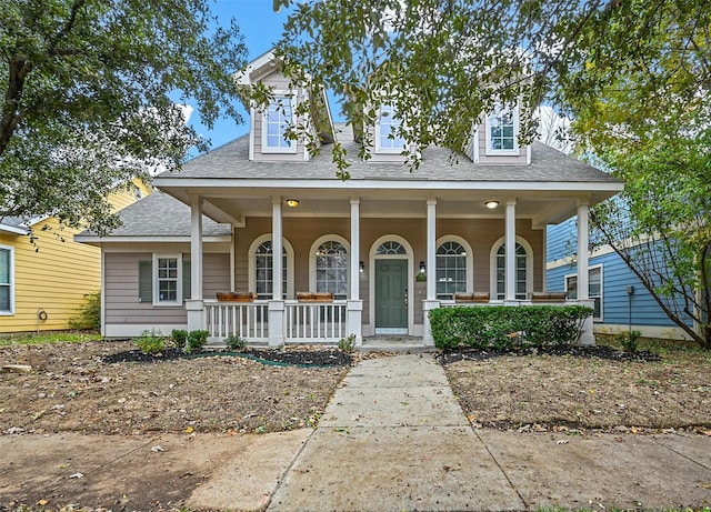 view of front facade featuring covered porch