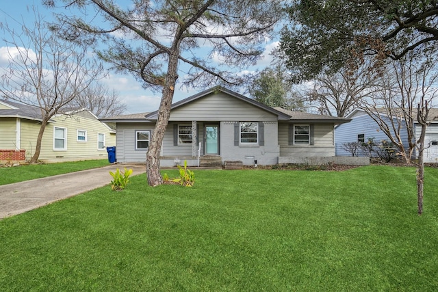 ranch-style house with a front yard