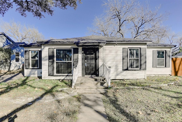 view of front of property