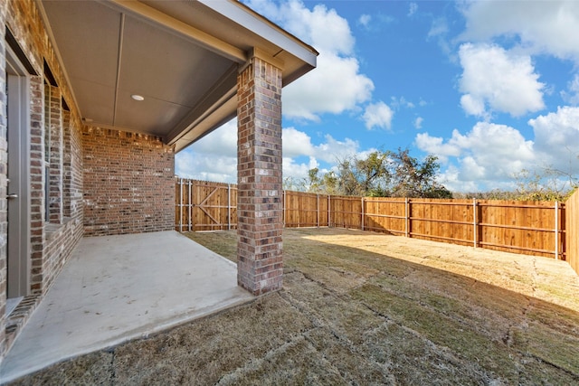 view of yard with a patio area