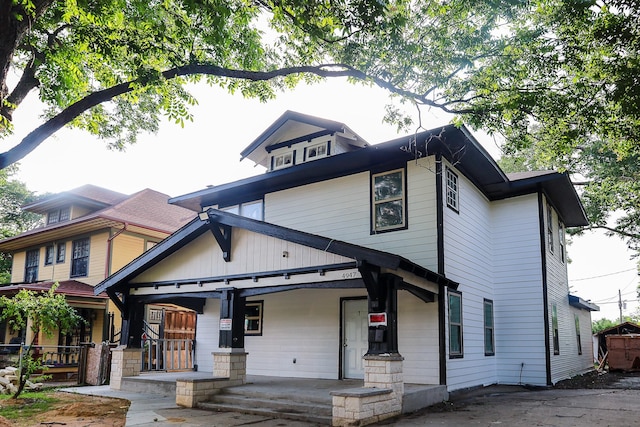 view of front of house with a porch