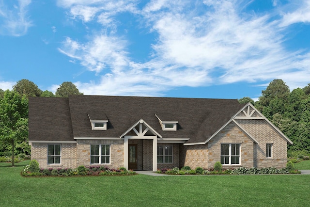 view of front facade featuring a front lawn