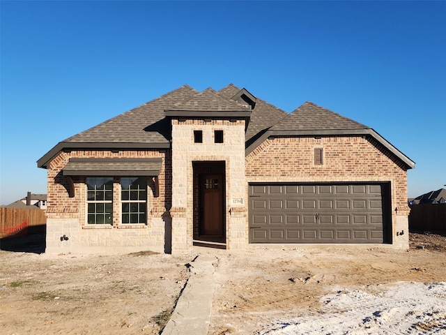 view of front facade featuring a garage