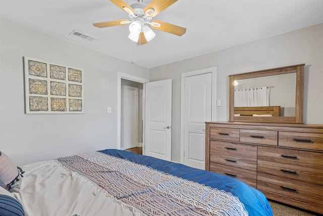 bedroom with ceiling fan