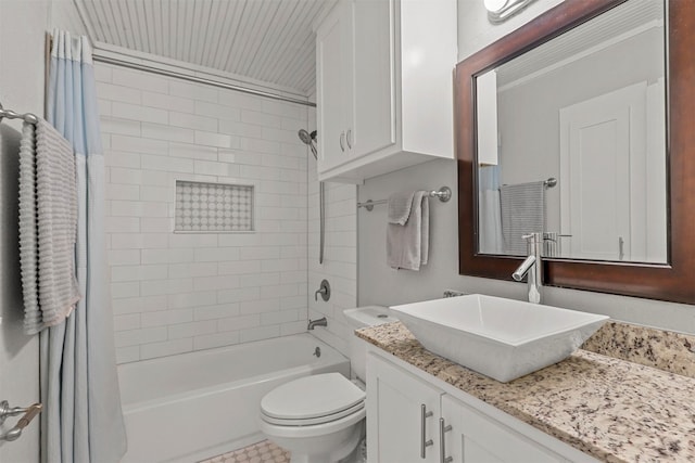 full bathroom featuring vanity, toilet, and shower / bath combo