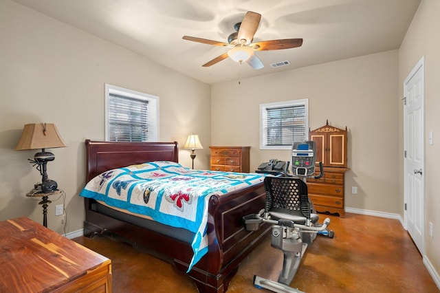 bedroom with ceiling fan