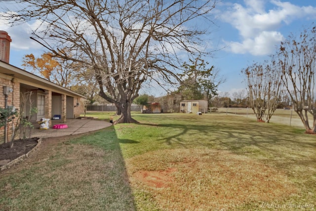 view of yard with a patio